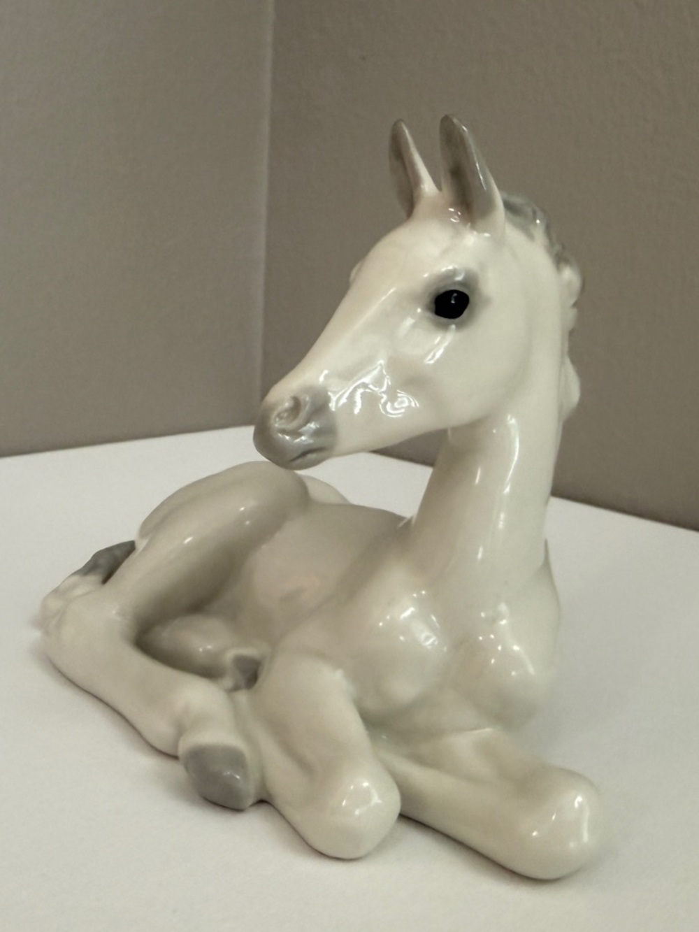 Lomonosov Reclining Foal Fine Bone China Figure marked USSR - Picture 3 of 11